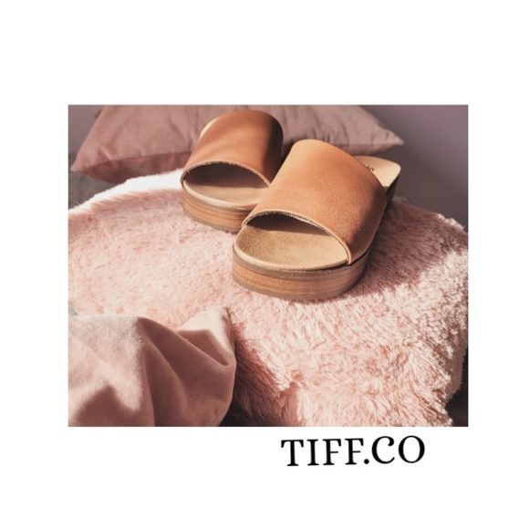 Brown Open-Toe Slippers - Picture 2 of 3